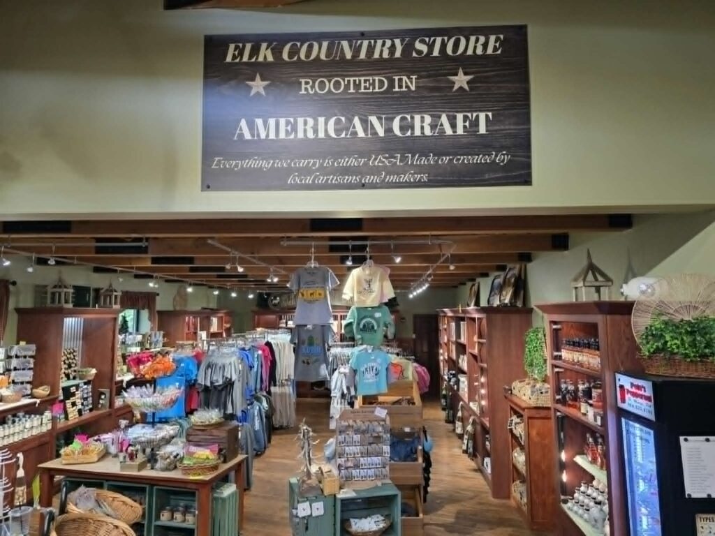 Elk Country Visitor Center Gift Shop, Open to the public
